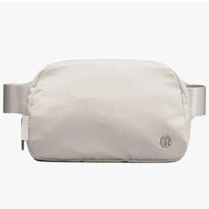 NWT AUTHENTIC Lululemon Athletica Everywhere Belt Bag 1L (White)